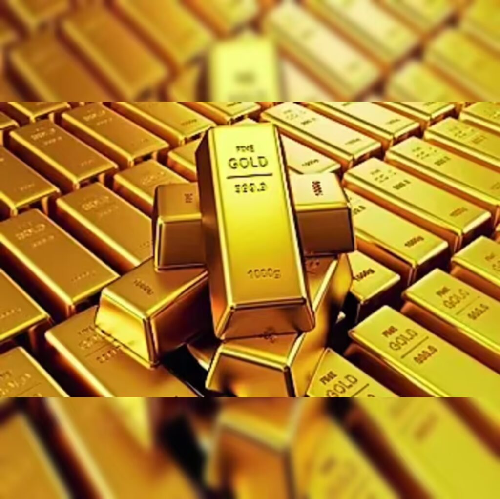 India's Jewelers Pause Gold Buying, Expecting Further Price Declines